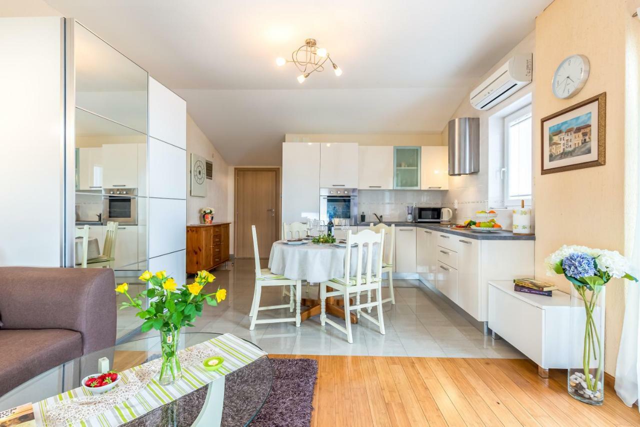Apartament Korina Kostrena Zewnętrze zdjęcie